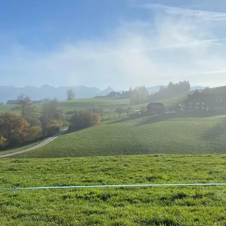 Apartamento Naturnahe Familienwohnung Ruschegg